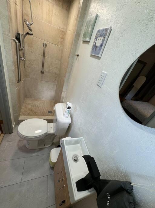 Entire 3 Bds 2 Bats Appartement